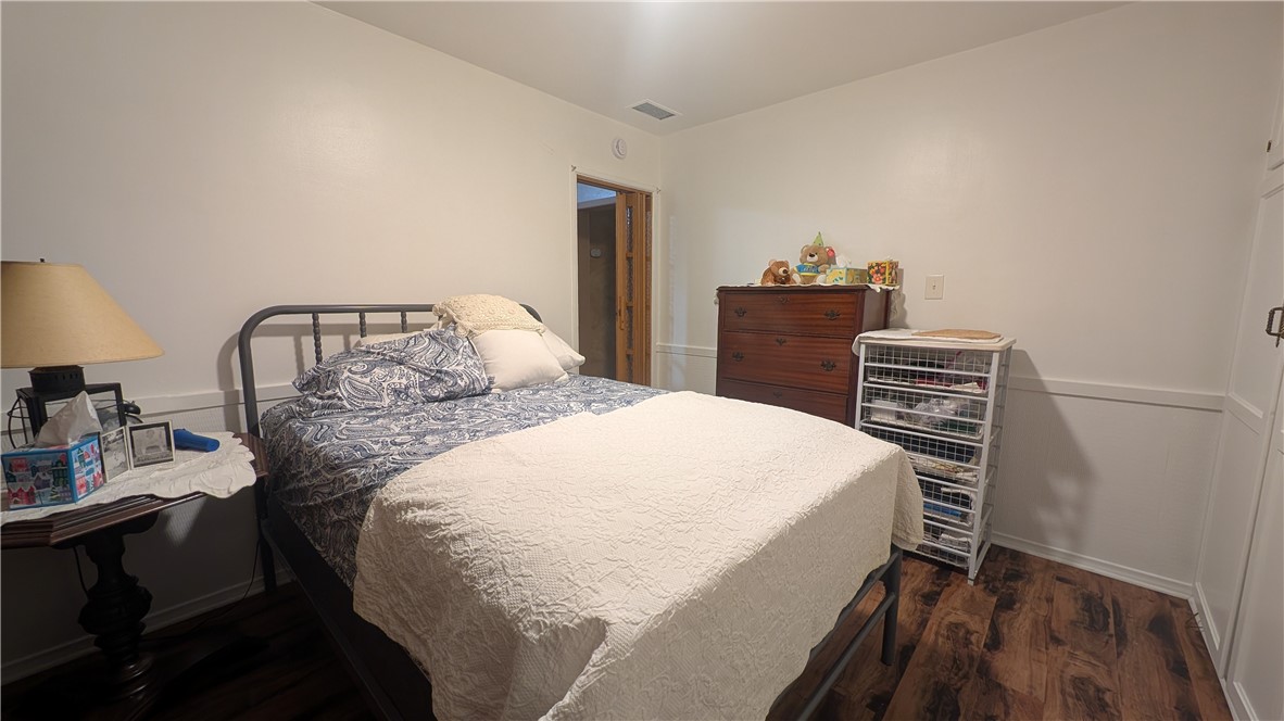 13706 S Berendo Property Photo 19