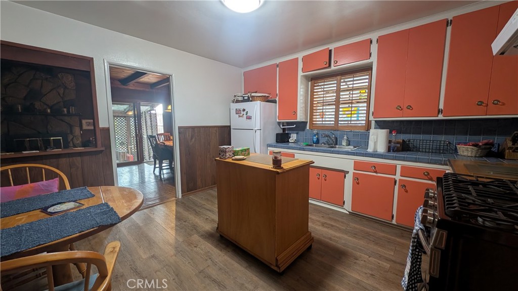 13706 S Berendo Property Photo 20
