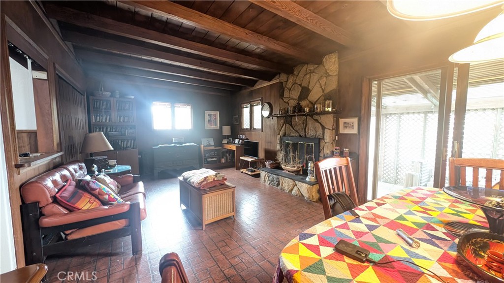 13706 S Berendo Property Photo 22