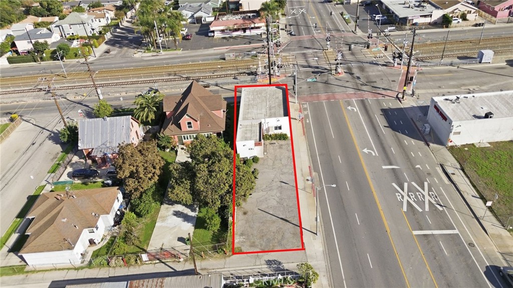 809 S Willowbrook Property Photo 4