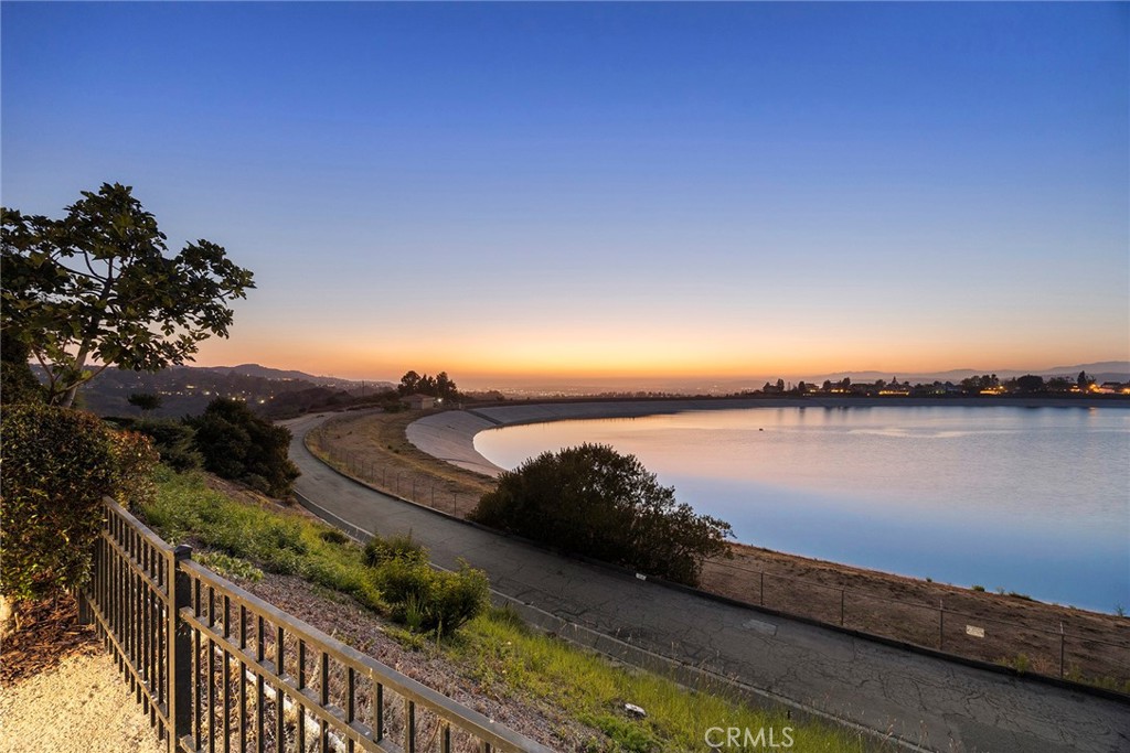 6923 E Shorecrest Drive Property Photo