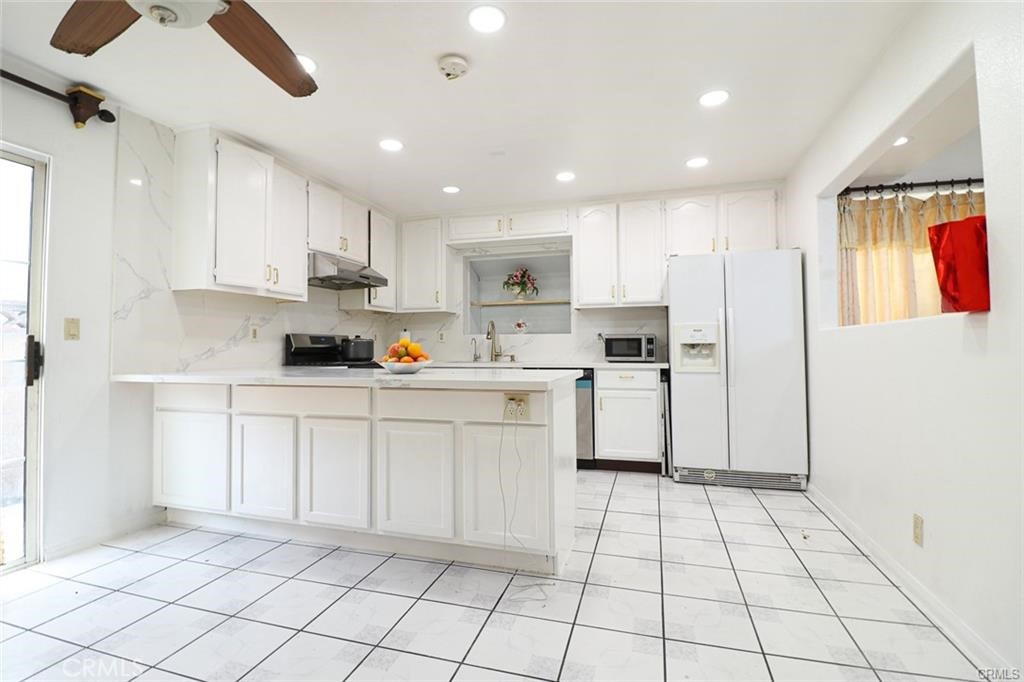 10061 15th Street Property Photo 6