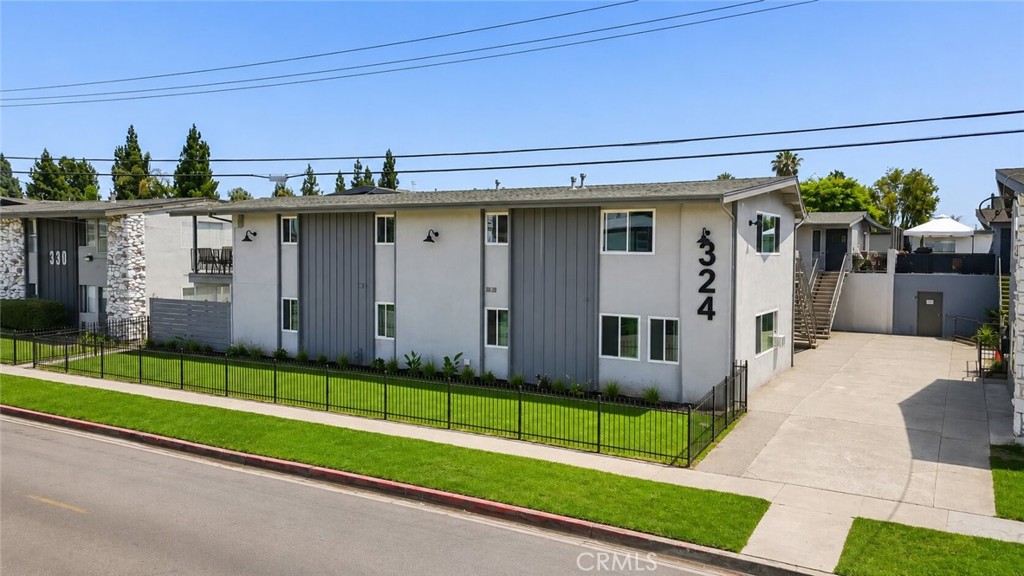 324 E Leatrice Lane Property Photo 1