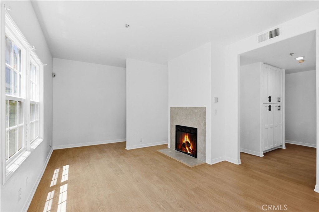 42 N Michigan 7 Property Photo 13