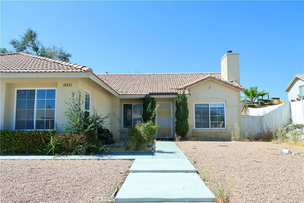 14351 Via Roca Property Photo 2