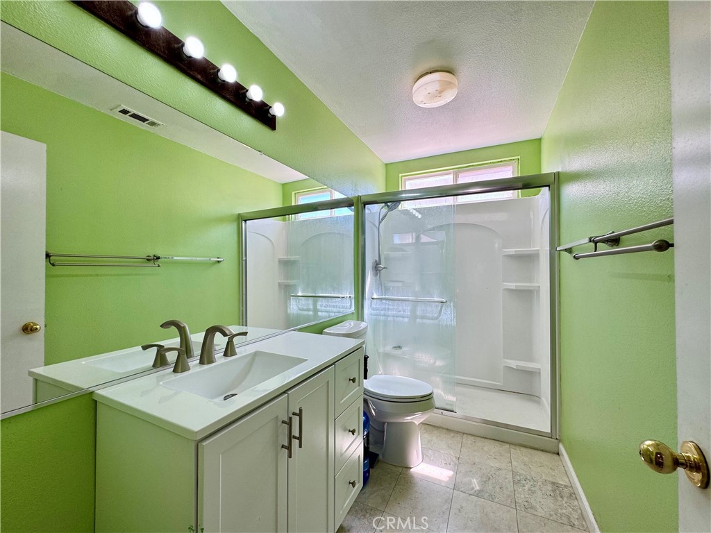 14351 Via Roca Property Photo 17