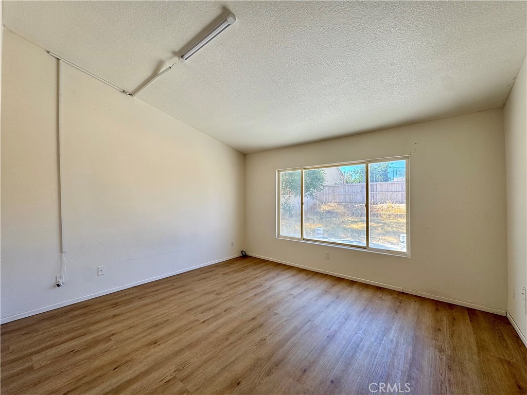 14351 Via Roca Property Photo 18
