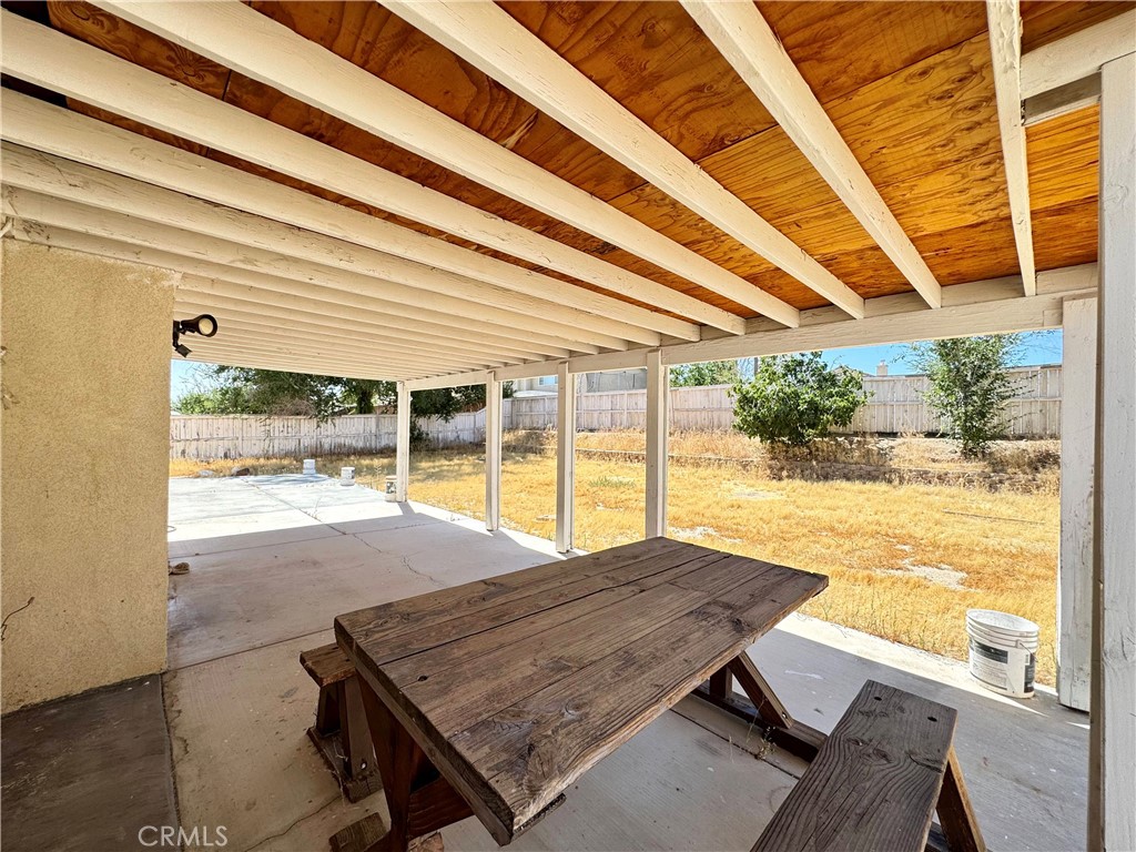 14351 Via Roca Property Photo 22