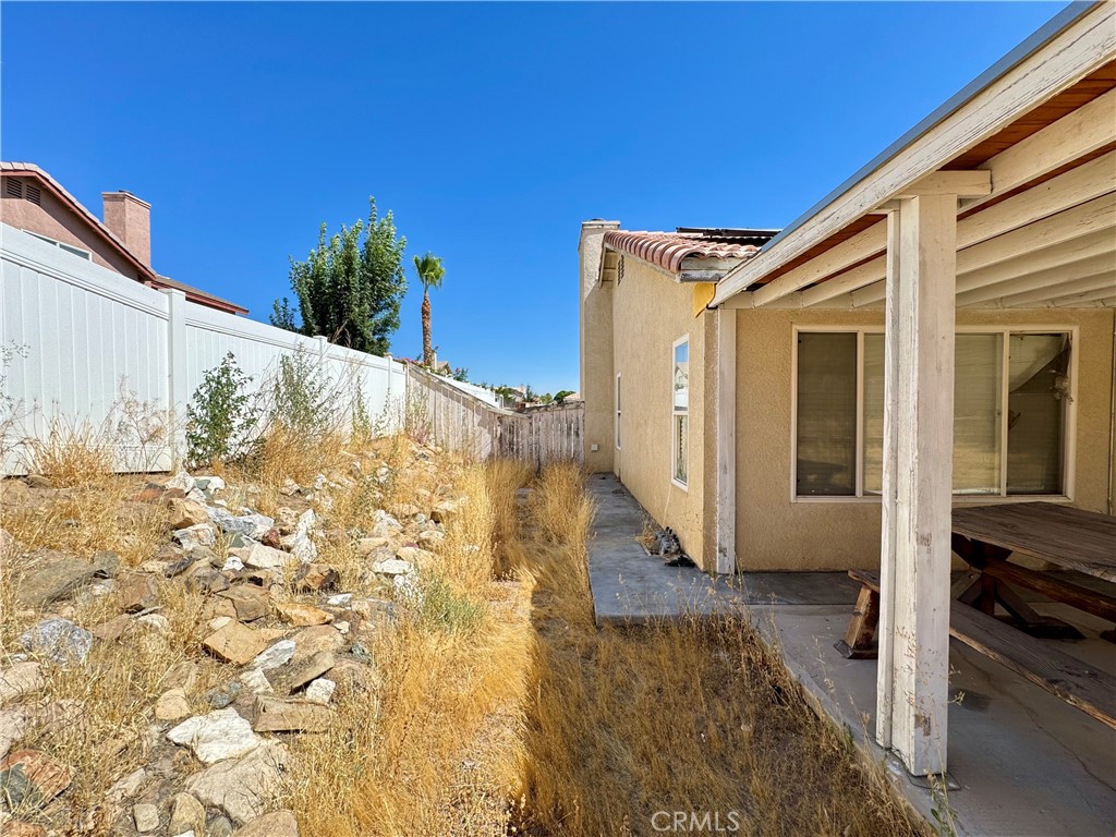 14351 Via Roca Property Photo 24