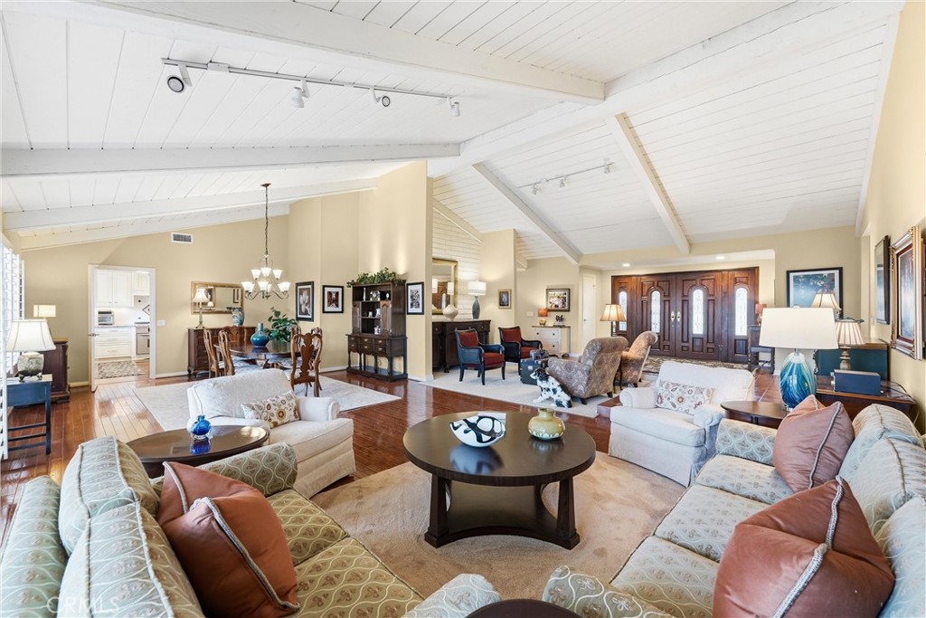 6012 Toyon Terrace Property Photo 7