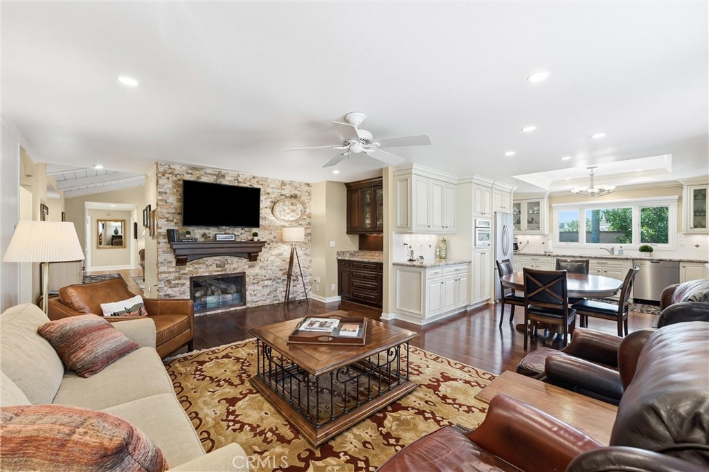 6012 Toyon Terrace Property Photo 17