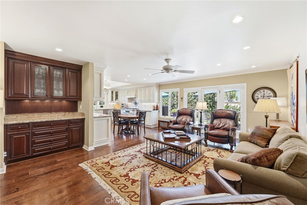 6012 Toyon Terrace Property Photo 18