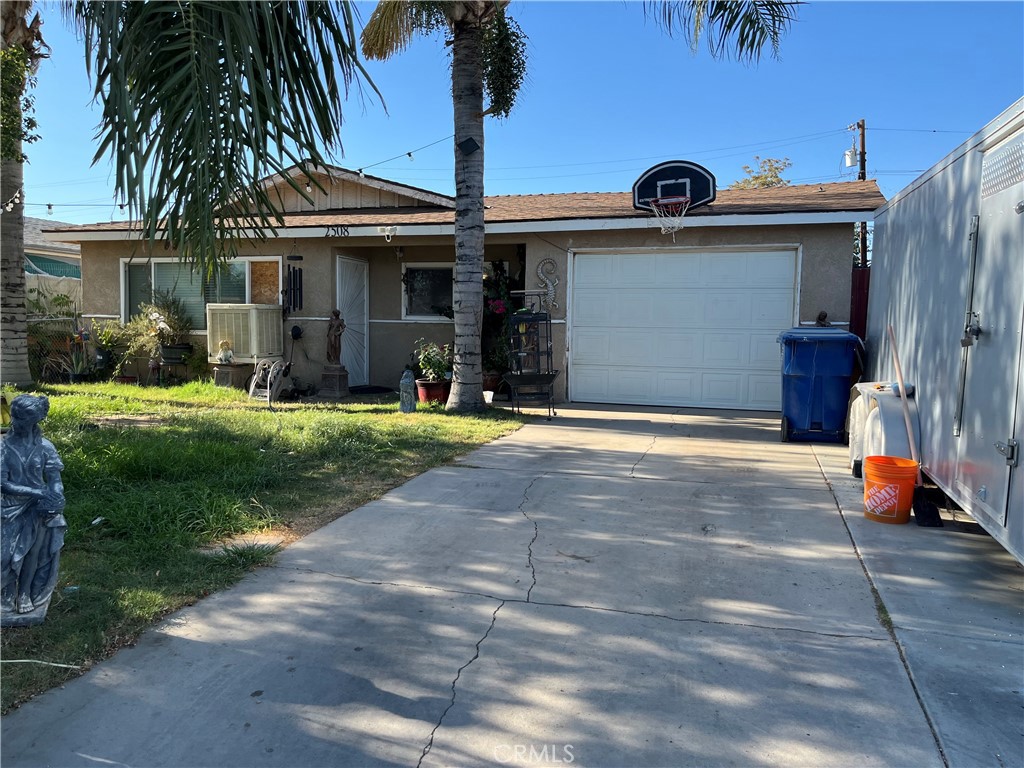 2508 Henley Property Photo 1