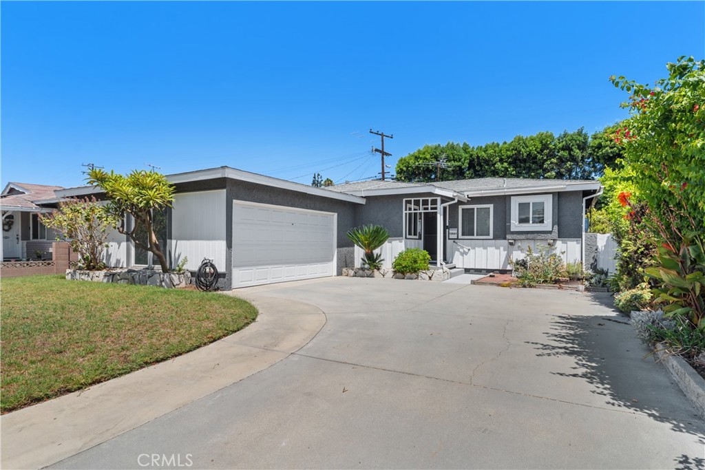10541 Plunkett Property Photo 7