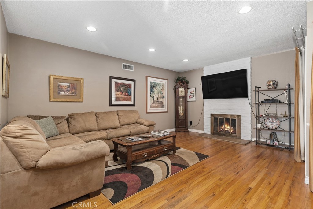 10541 Plunkett Property Photo 9