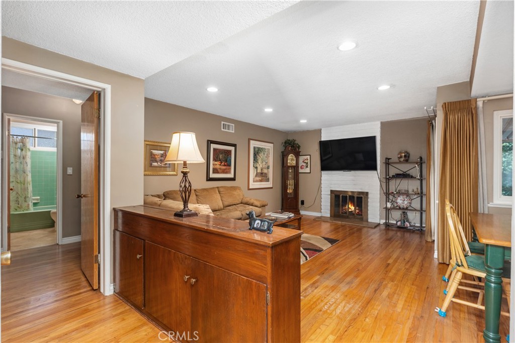 10541 Plunkett Property Photo 10