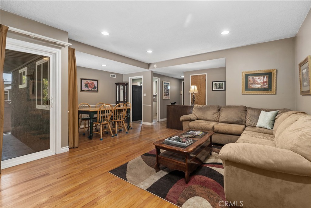 10541 Plunkett Property Photo 13