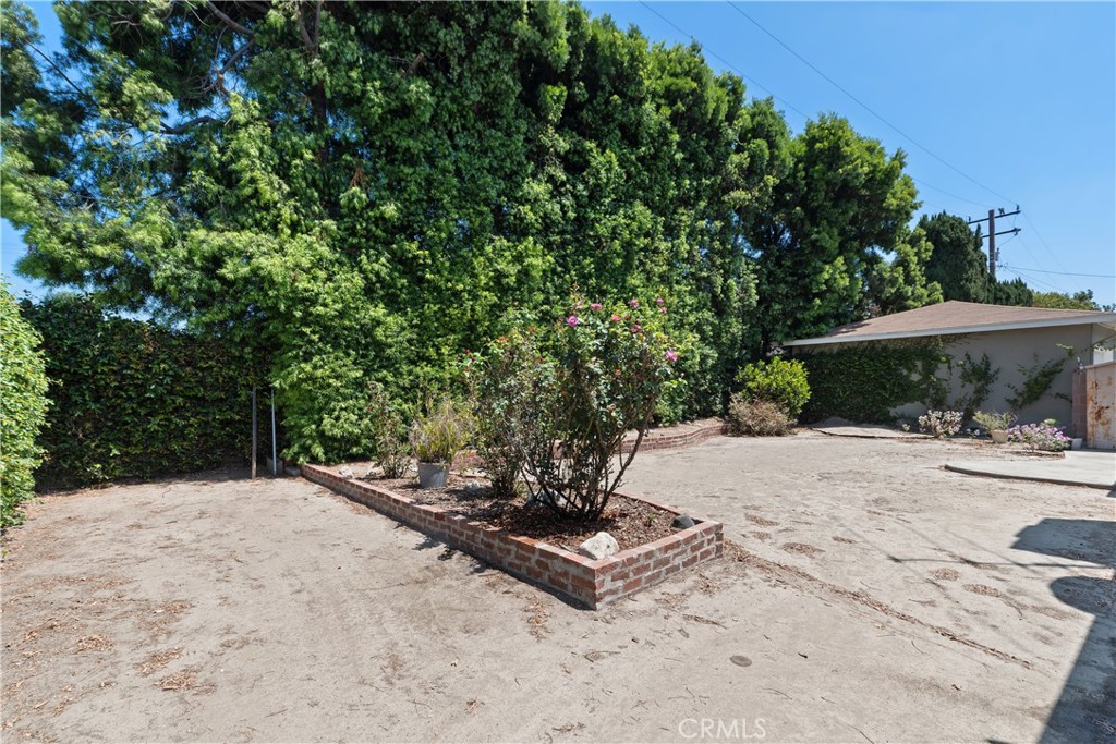 10541 Plunkett Property Photo 35
