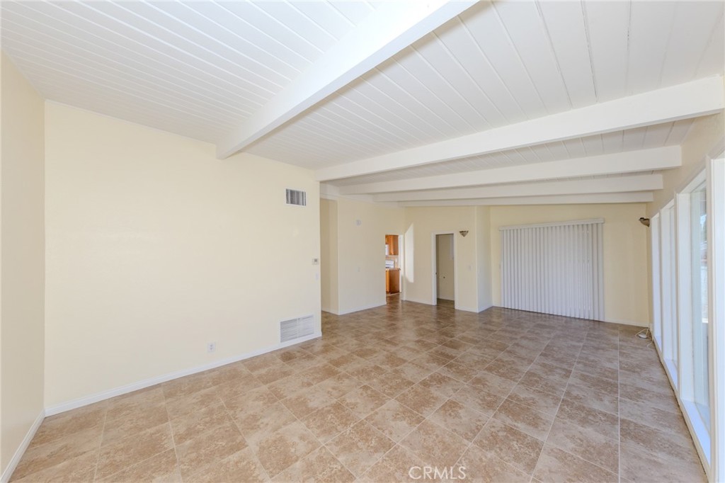 2227 E Ward Terrace Property Photo 9