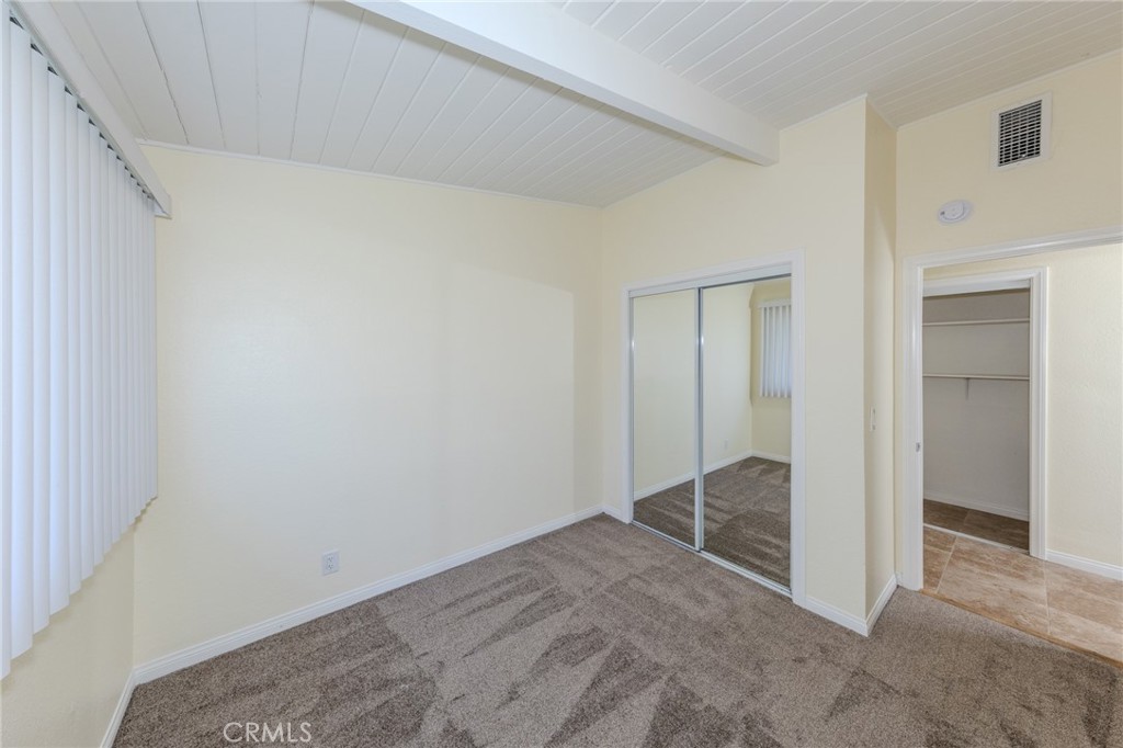 2227 E Ward Terrace Property Photo 15