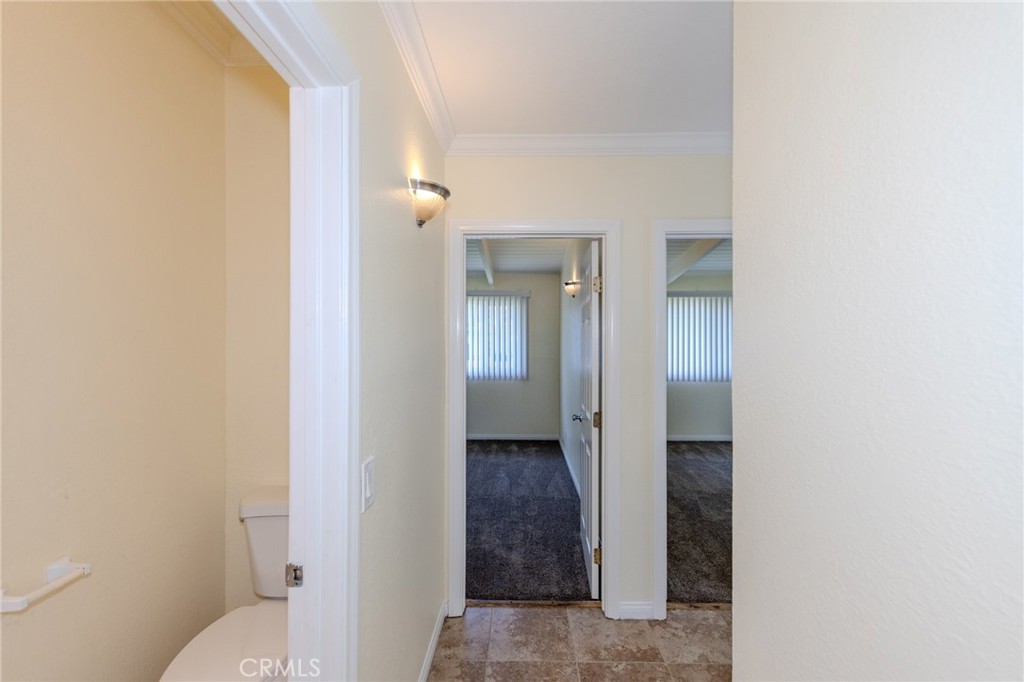 2227 E Ward Terrace Property Photo 22