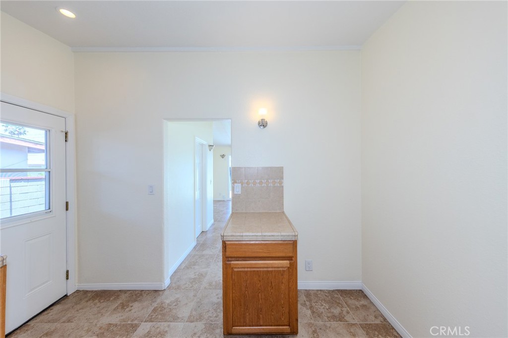 2227 E Ward Terrace Property Photo 25
