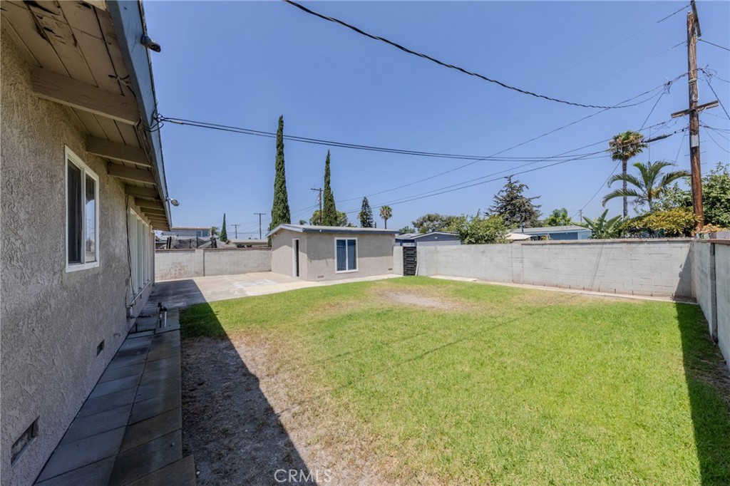 2227 E Ward Terrace Property Photo 34