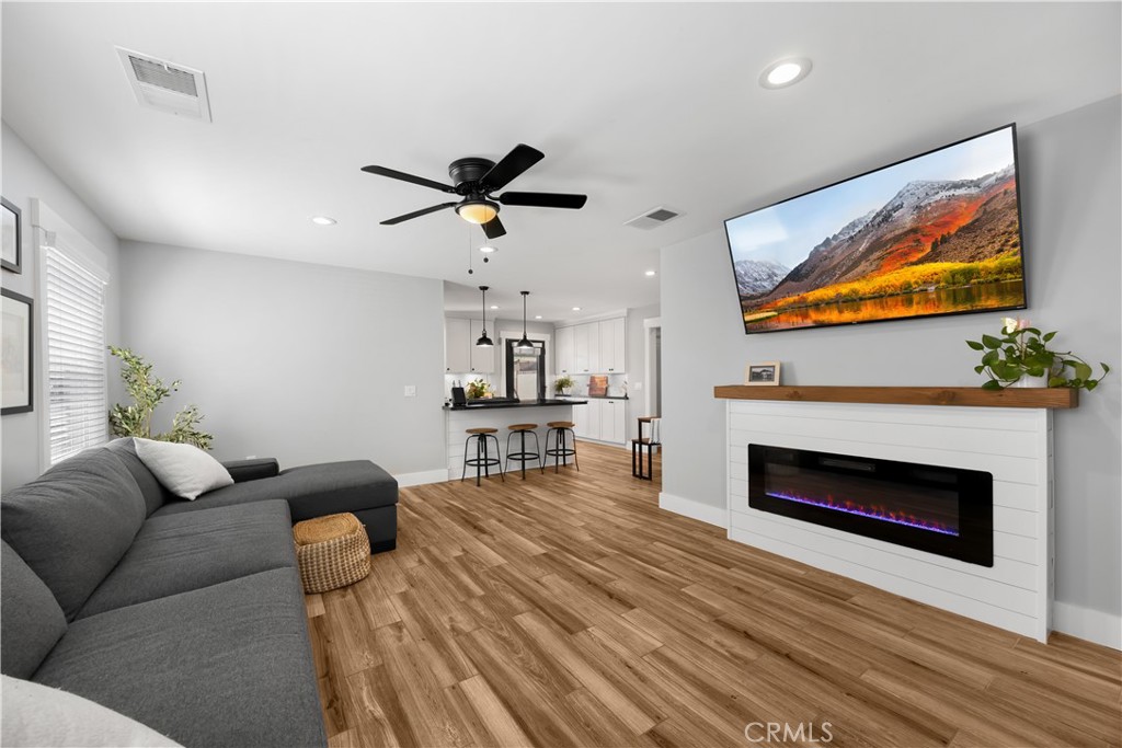 7571 El Caney Drive Property Photo 11