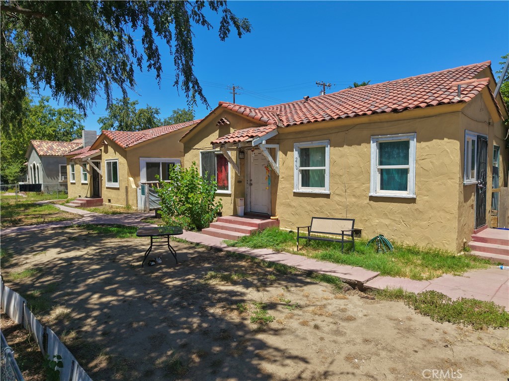 210 17th Street Property Photo 1