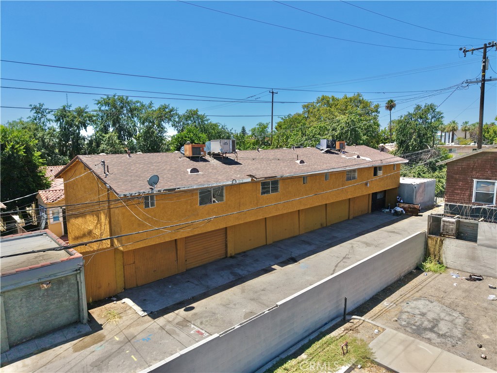210 17th Street Property Photo 4