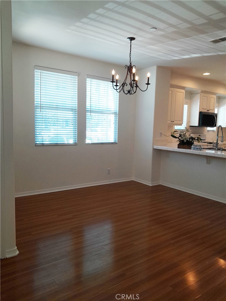 76 Bixby Circle Property Photo 5