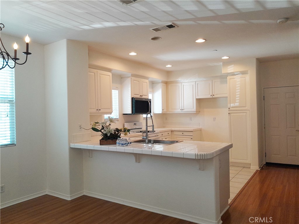 76 Bixby Circle Property Photo 6