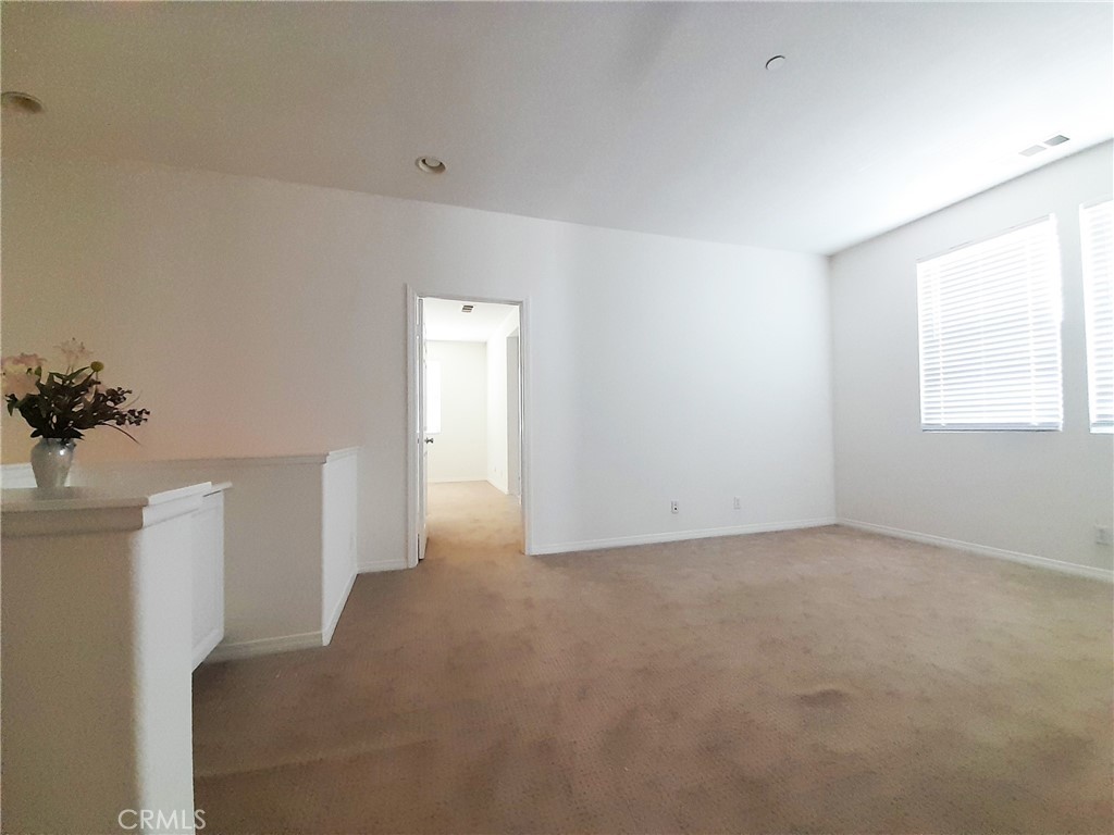 76 Bixby Circle Property Photo 11