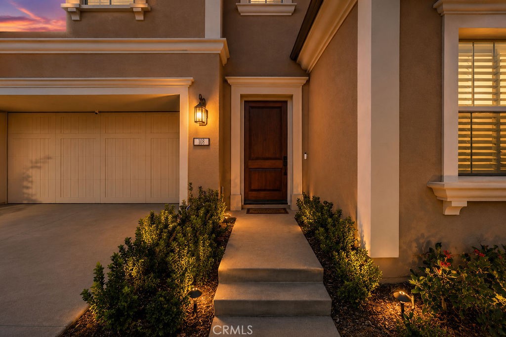 108 Oakstone Property Photo 3