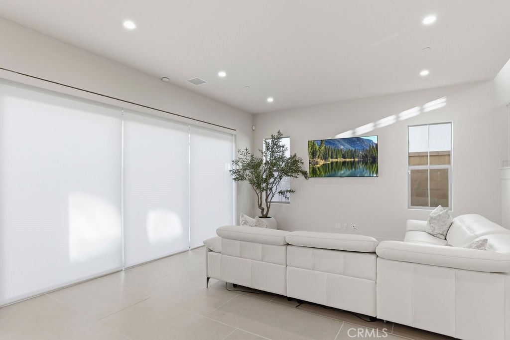 108 Oakstone Property Photo 21