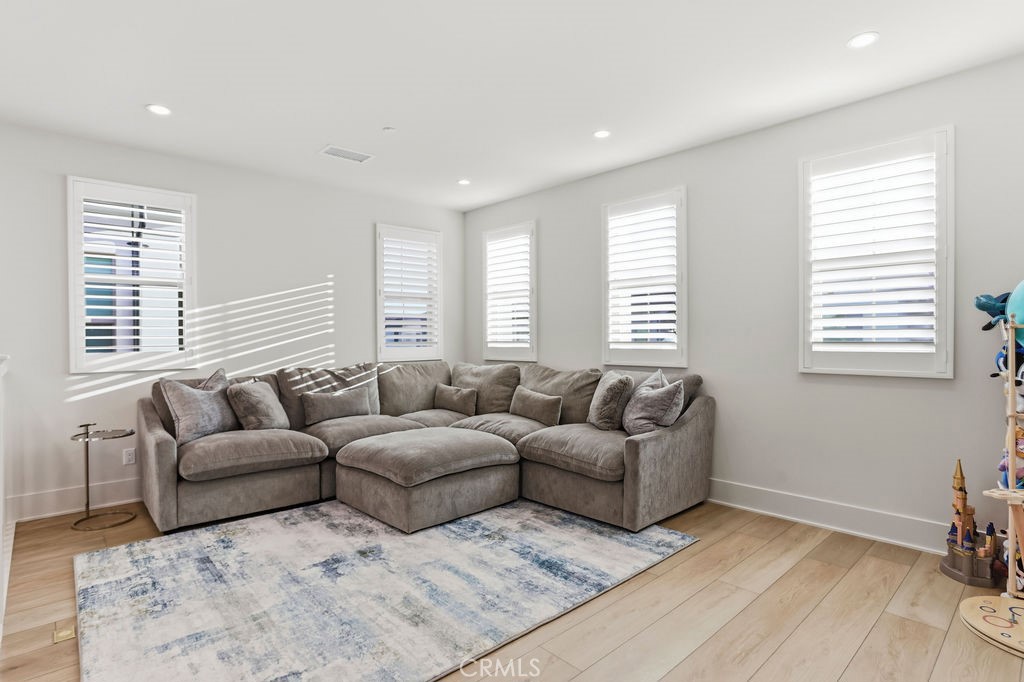 108 Oakstone Property Photo 22