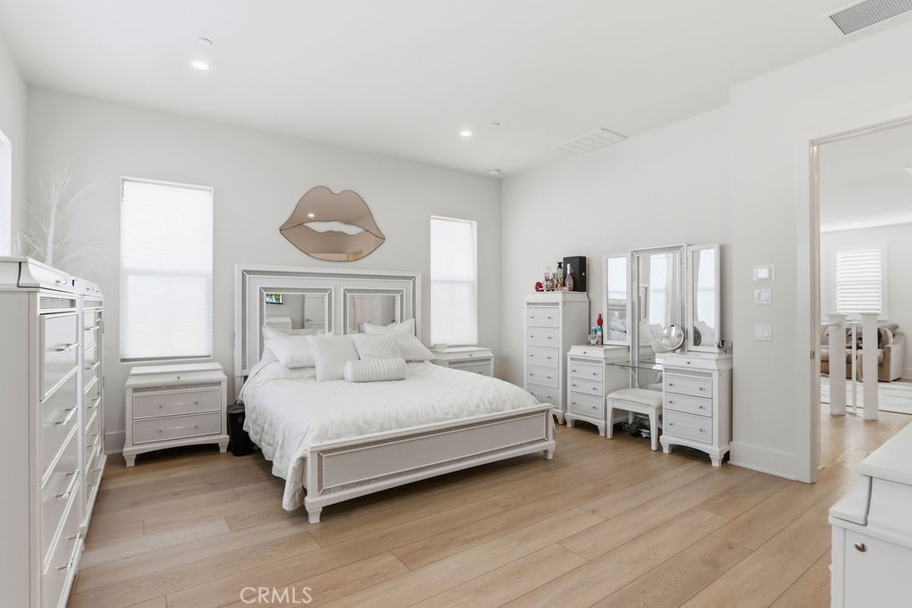 108 Oakstone Property Photo 32