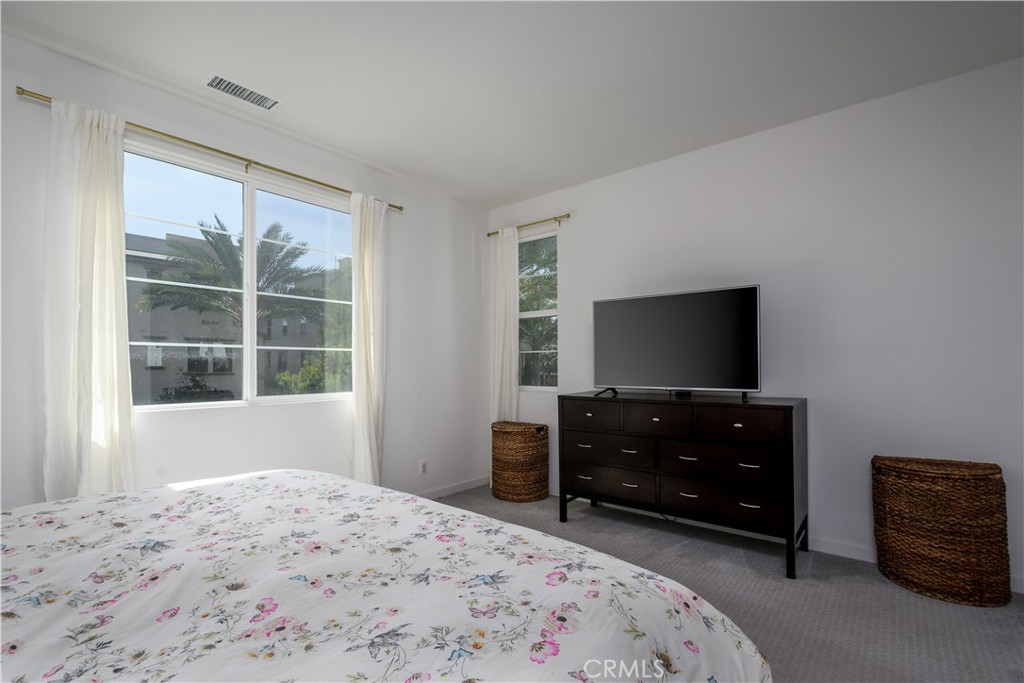 500 S Motif Property Photo 15