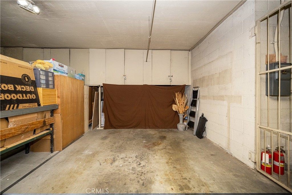 3401 E 1st Street 5 Property Photo 61