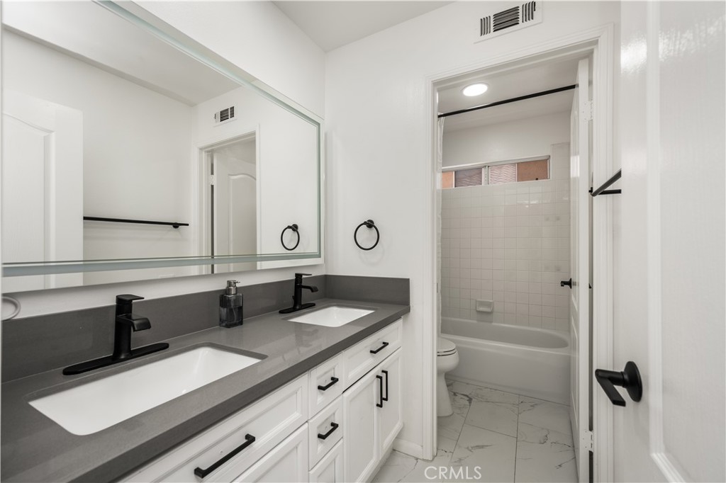 8610 E Silver Ridge Property Photo 44