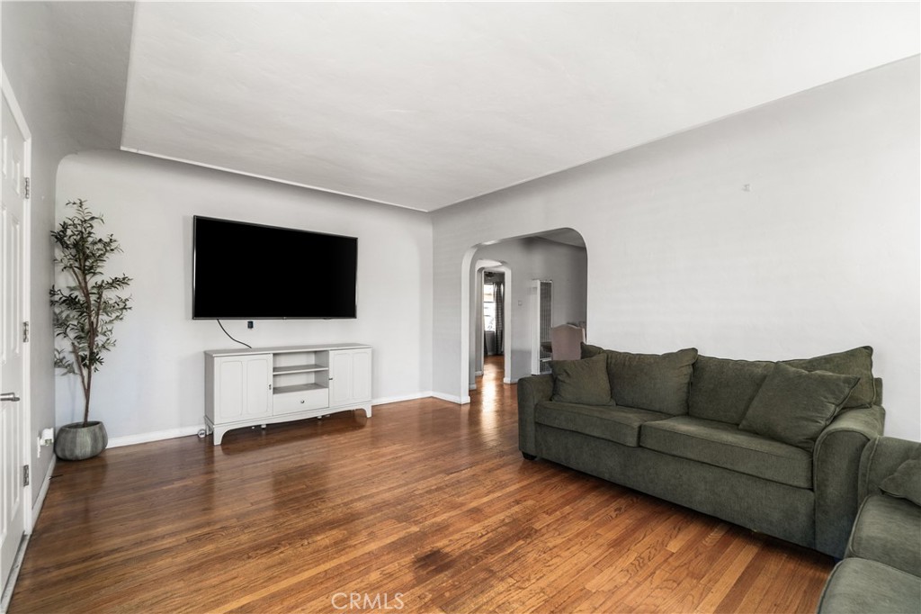 2746 Easy Property Photo 5