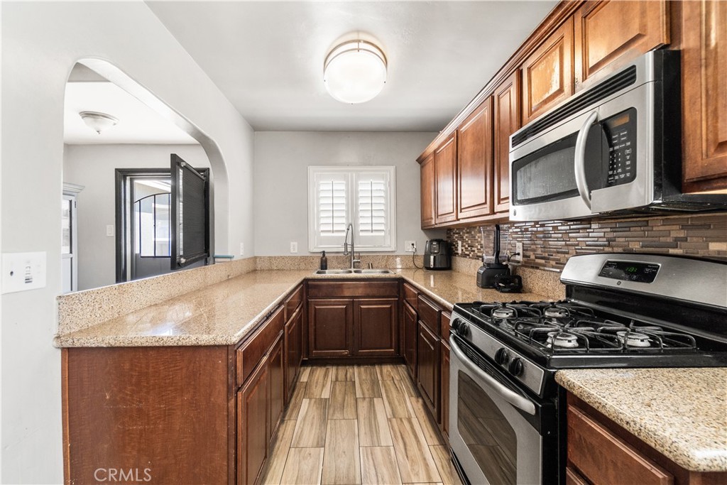 2746 Easy Property Photo 13