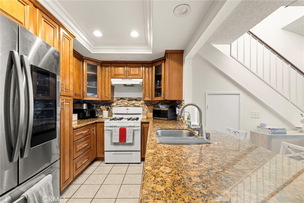 12205 Foster Road Property Photo 11