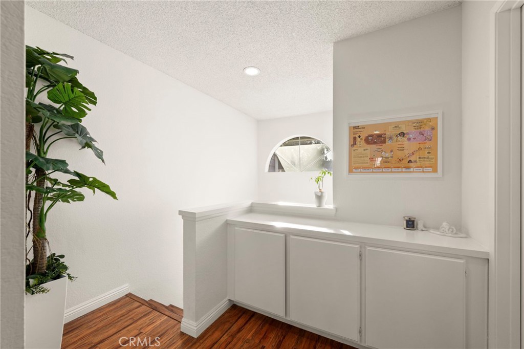 12205 Foster Road Property Photo 16