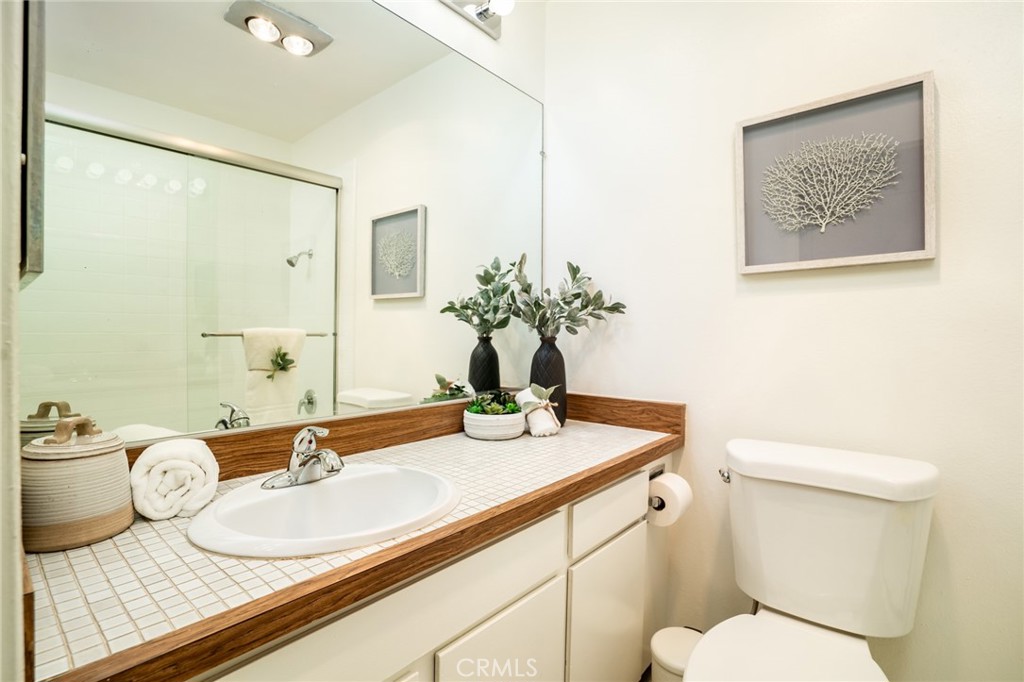 7316 N Marina Pacifica N Property Photo 25