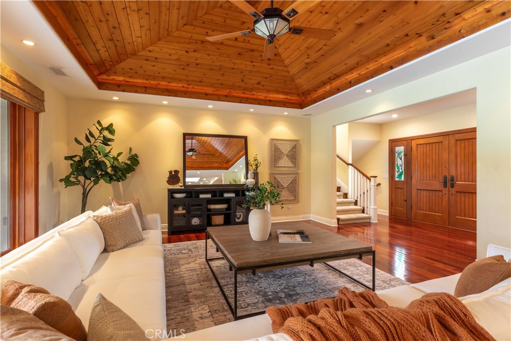 4004 Country Club Property Photo 7