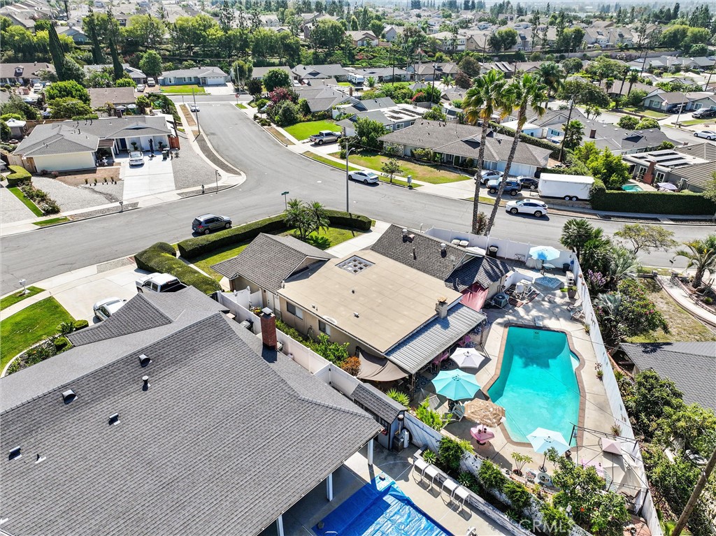 915 Carlson Property Photo 3