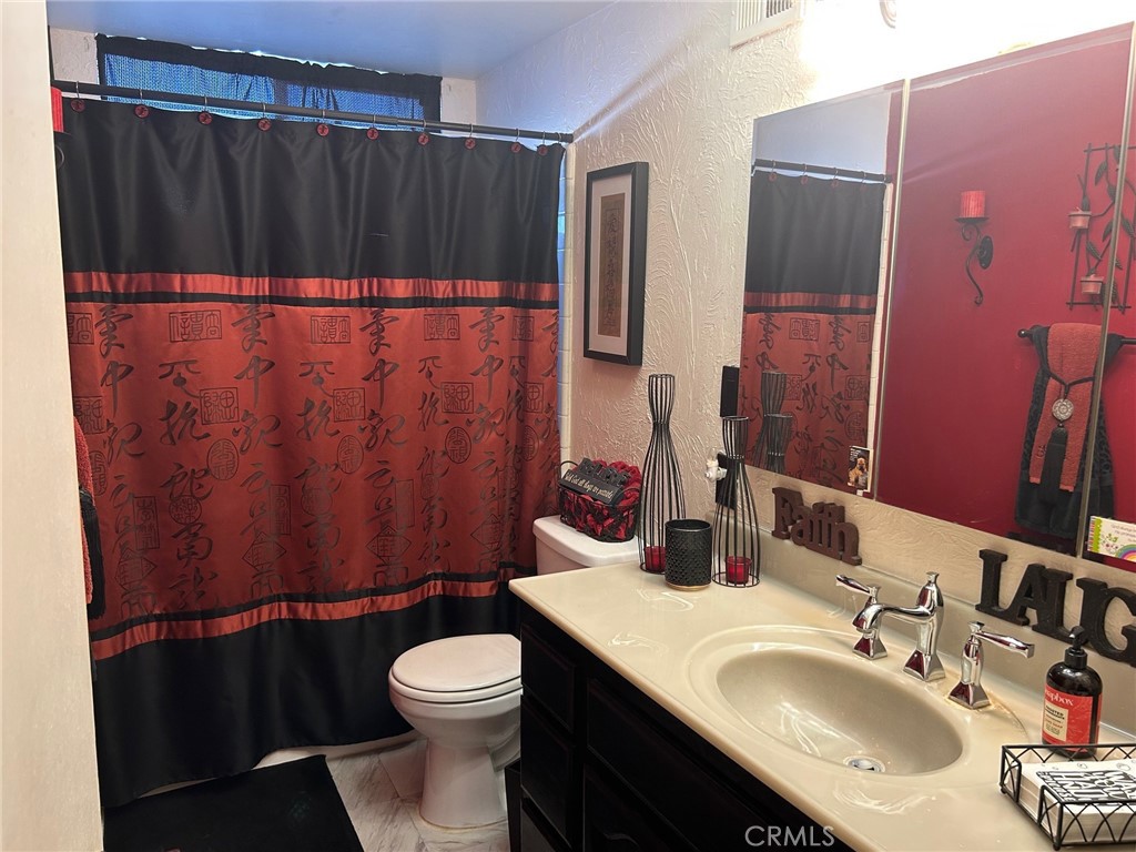 915 Carlson Property Photo 13