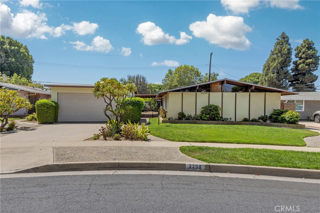 2200 Gregory Property Photo 2