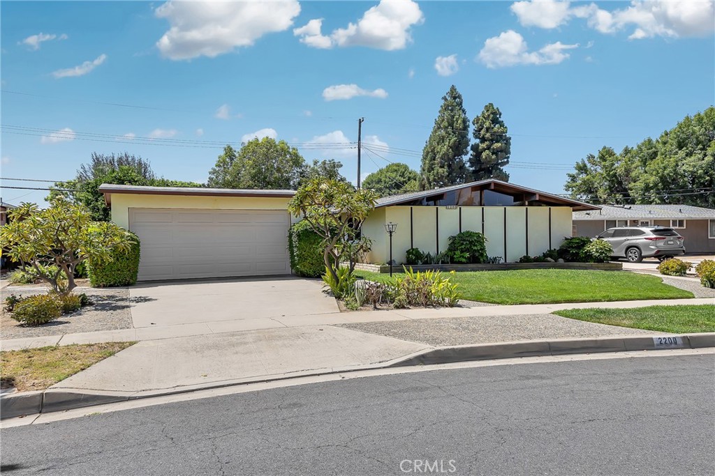 2200 Gregory Property Photo 3